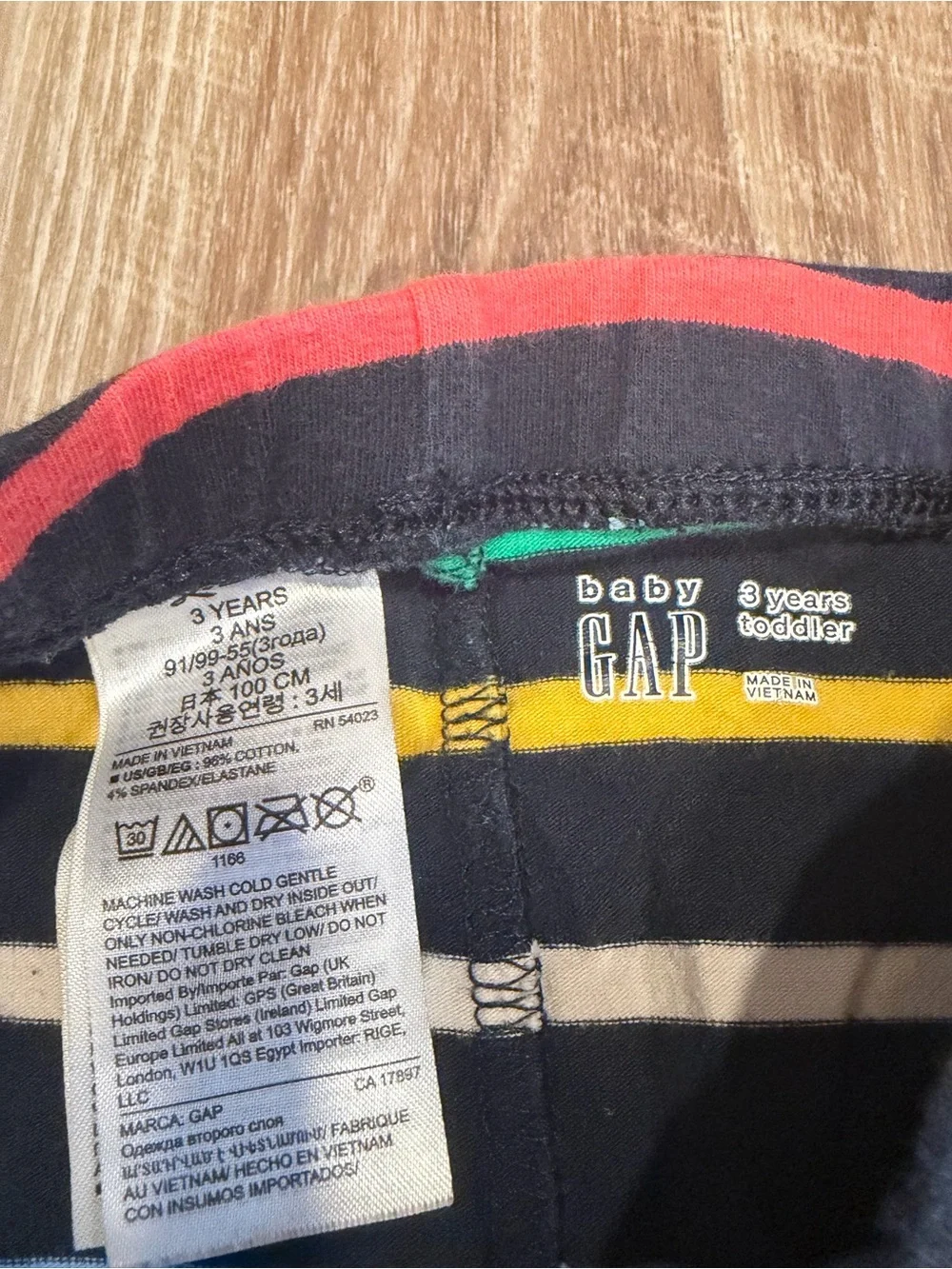 BabyGAP “Change the World” Lounge Set Size 3